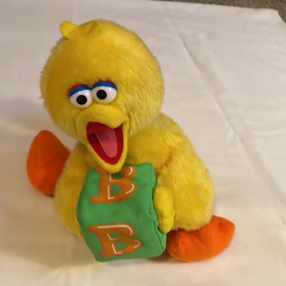 Sesame Street Baby Big Bird w/Block - Picture 4 of 4
